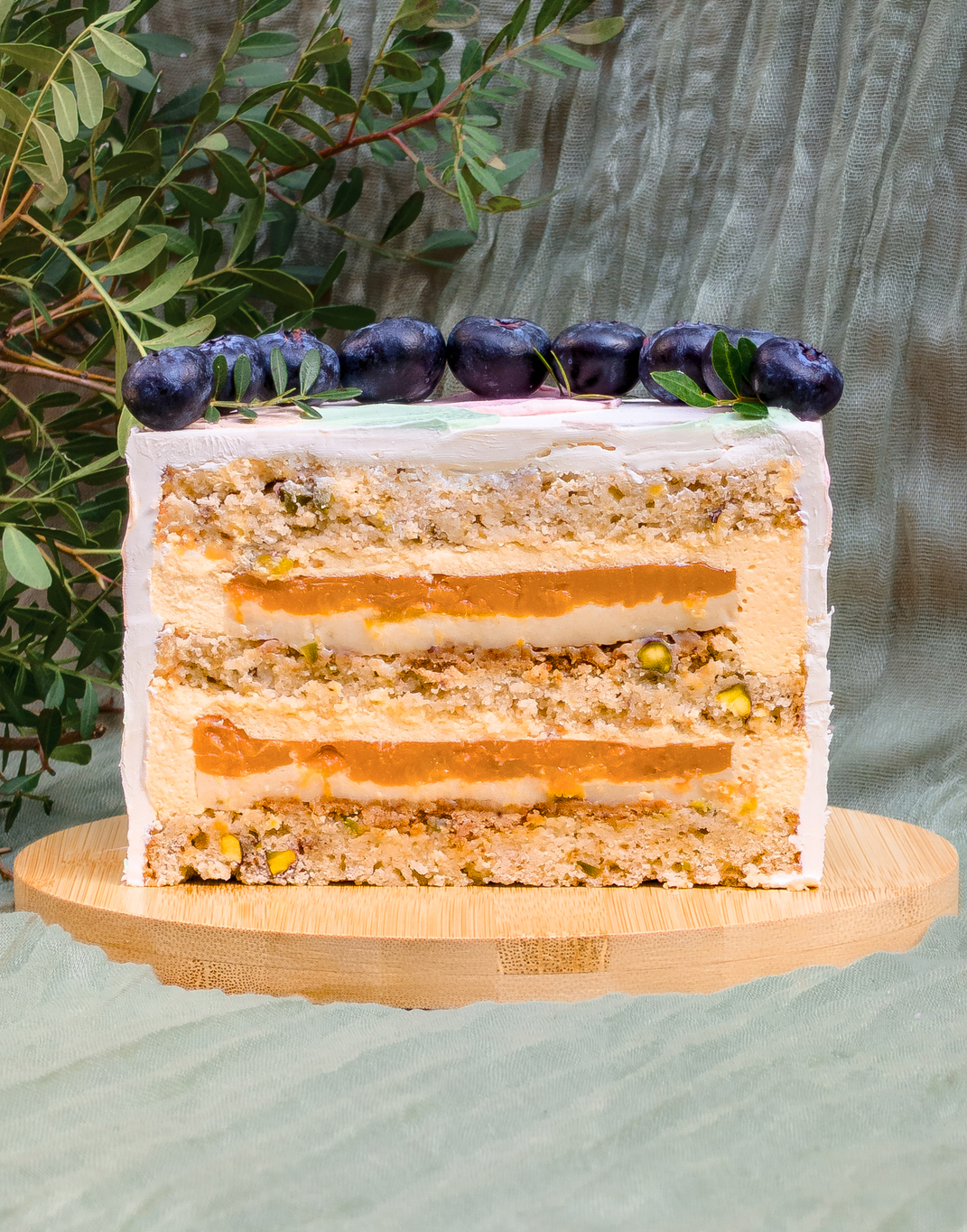 Фисташковый с абрикосом