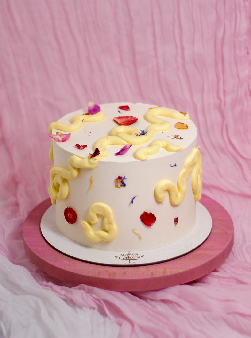 Торт Гауда с брусникой