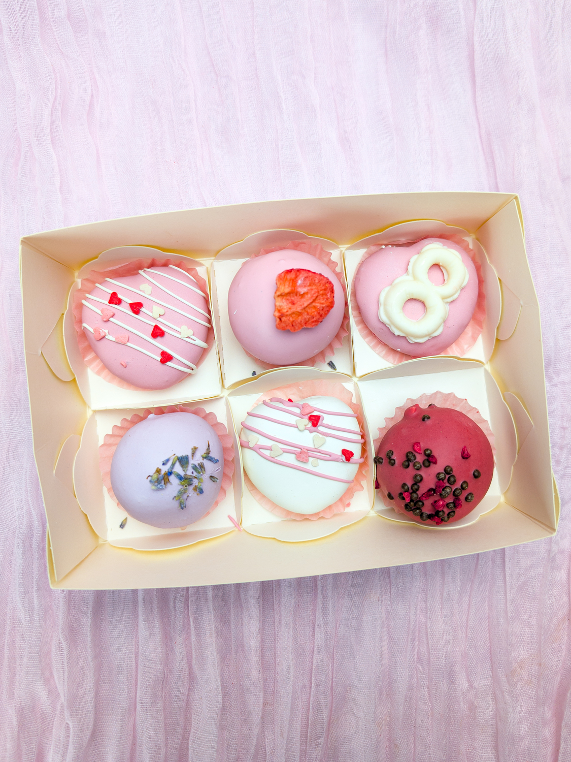 Подарочное ассорти  пирожных (6 шт)